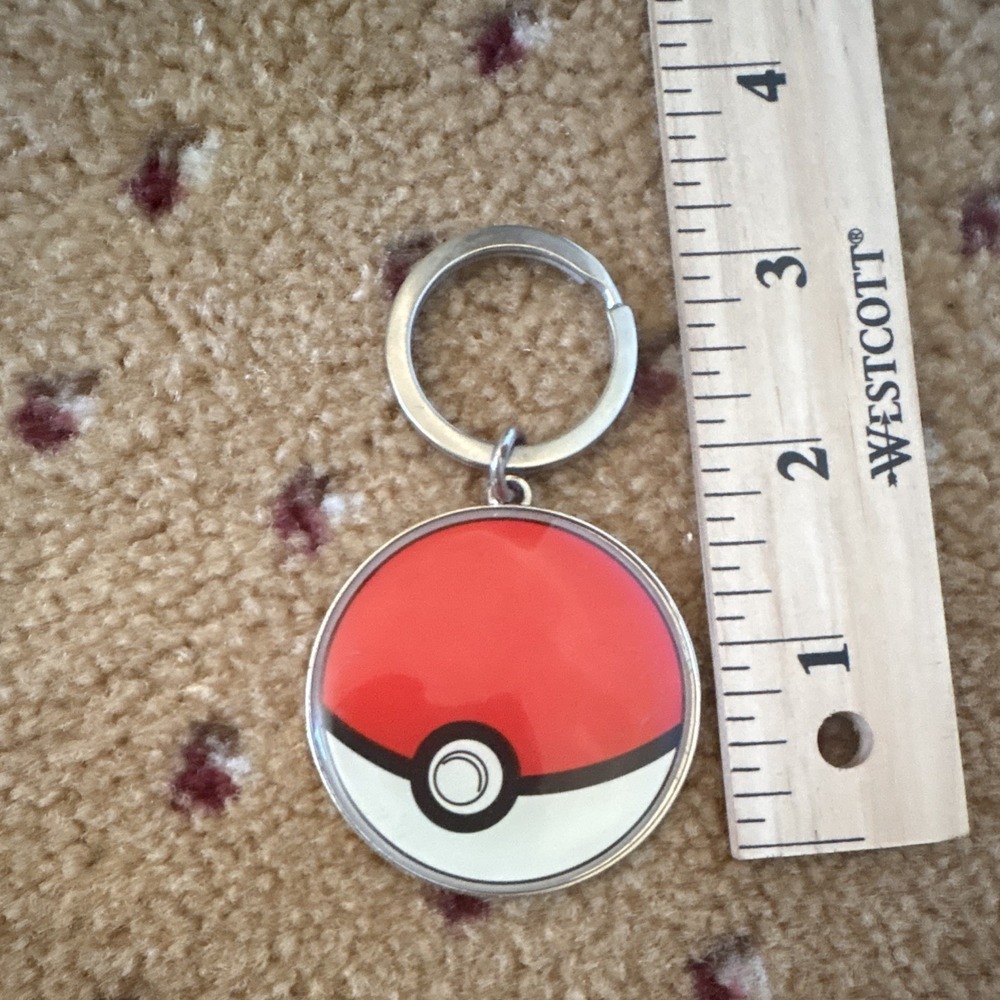 Pokemon Company Intl Poke Ball Metal Keychain Keyring 2016 3in Red White Black